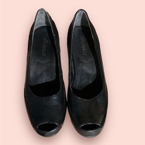 Aerosoles Black Heel Open Toe High Heel Pump Size 7.5. Good condition.